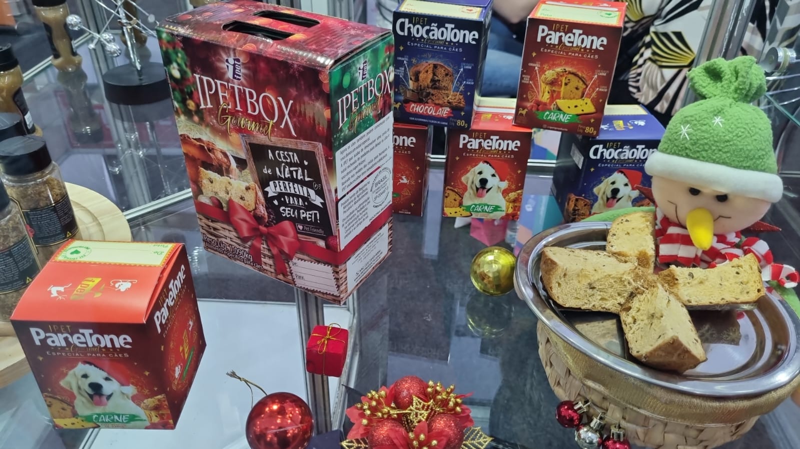 Panetone para pets chama a atenção em feira realizada em Araraquara